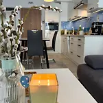 Apartamento Al-Dom Apartamenty Mariela Z Garazem , 600 M Do Morza Kołobrzeg