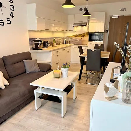 Al-Dom Apartamenty Mariela Z Garazem , 600 M Do Morza *