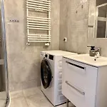 Al-dom Apartamenty Mariela-Kołobrzeg z garażem , 600 m do morza Apartament Kołobrzeg