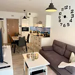 Al-dom Mariela Z Garazem , 600 M Do Morza Apartamento *