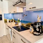 Apartamento Al-dom Mariela Z Garazem , 600 M Do Morza *