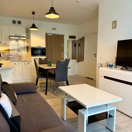 Al-dom Mariela Z Garazem , 600 M Do Morza Appartement