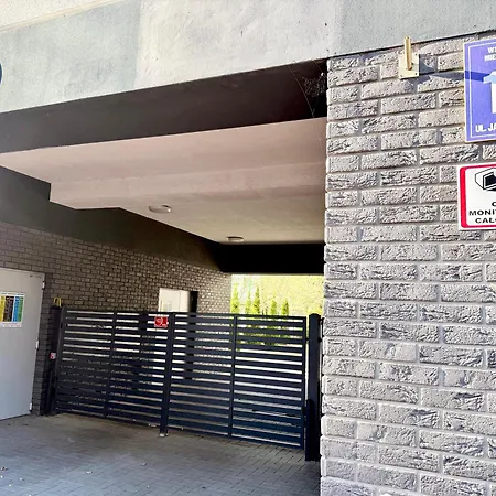 Apartamento Al-dom Mariela-kolobrzeg Z Garazem , 600 M Do Morza Kołobrzeg