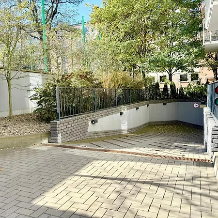 Al-dom Mariela-kolobrzeg Z Garazem , 600 M Do Morza *