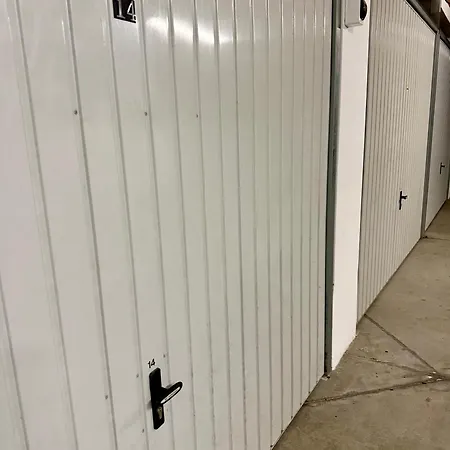 Al-dom Mariela-kolobrzeg Z Garazem , 600 M Do Morza Apartamento *