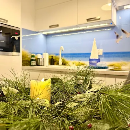 Al-dom Mariela-kolobrzeg Z Garazem , 600 M Do Morza *