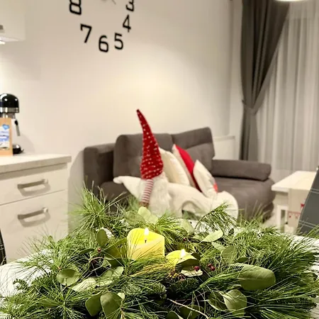 Al-dom Mariela-kolobrzeg Z Garazem , 600 M Do Morza Apartamento *