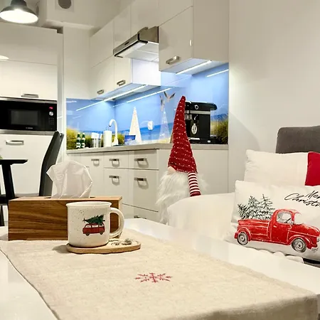 Apartamento Al-dom Mariela-kolobrzeg Z Garazem , 600 M Do Morza *